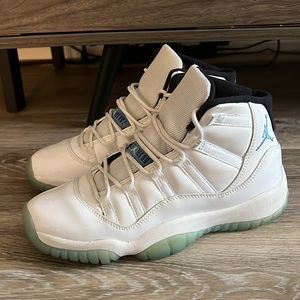 Jordan 11 Retro - Legend Blue (2014) (GS) - Size 6Y